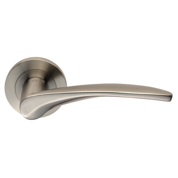 Steelworx SWL Tirolo Lever Door Handle on Round Rose